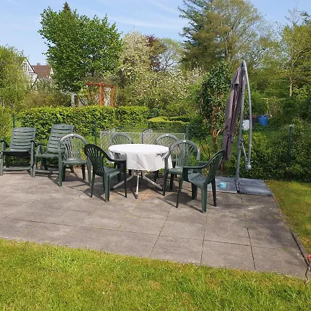 Apartman Charmante Haushaelfte Mit Garten Und Terrasse *